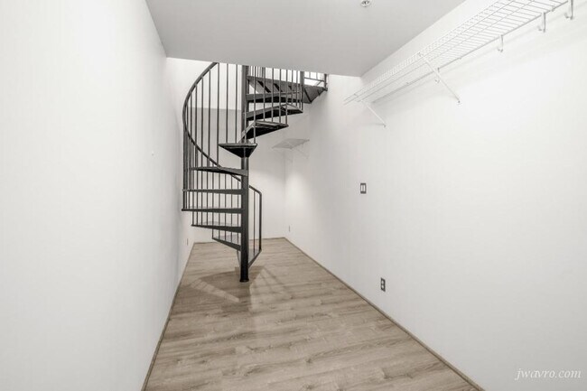 Building Photo - 615 Tennessee St