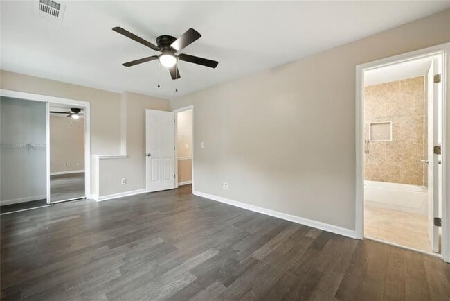 Building Photo - 4445 Aspen Woods Ct