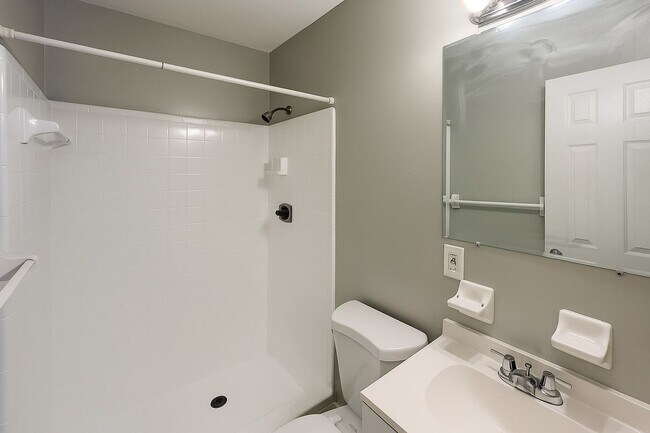 Building Photo - 2292 - Sugarfoot Oaks