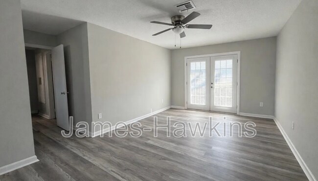 Building Photo - 341 N Burbank Dr