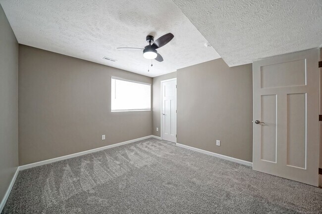 Building Photo - Home with newly finished basement!
