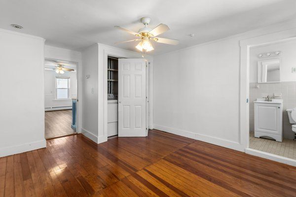 Building Photo - 30 Catherine St