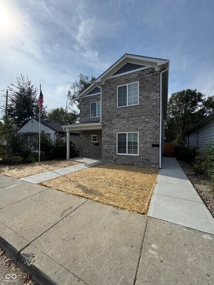 Building Photo - 526 N Elder Ave