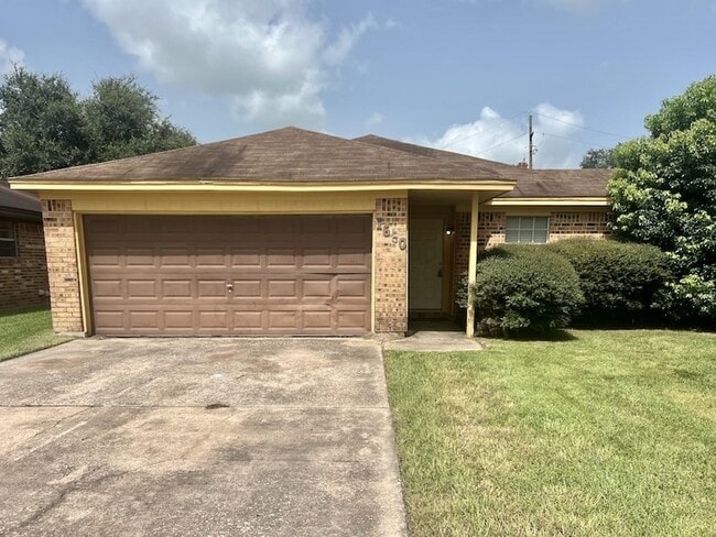 Primary Photo - 1650 Shirley Cir