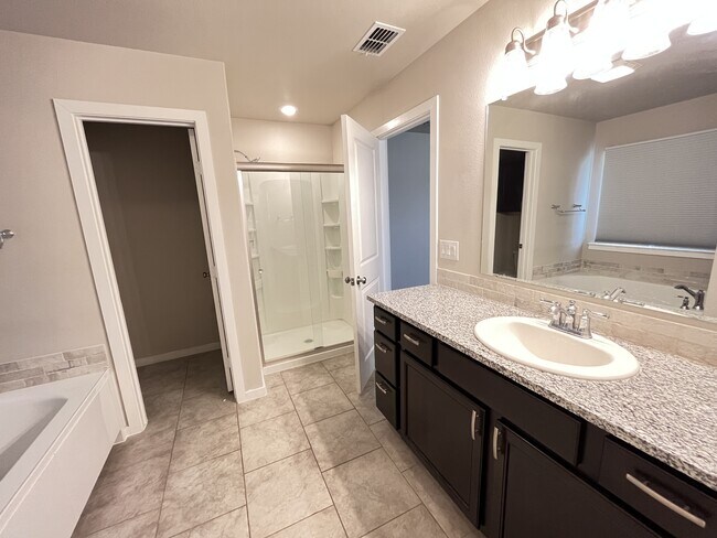 Building Photo - 2339 143rd St