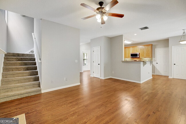 Building Photo - 75 Rock Mill Ct
