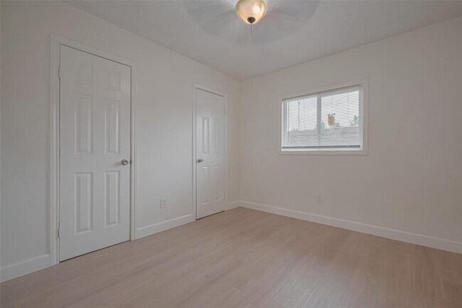 Building Photo - 16250 Rancho Blanco Dr