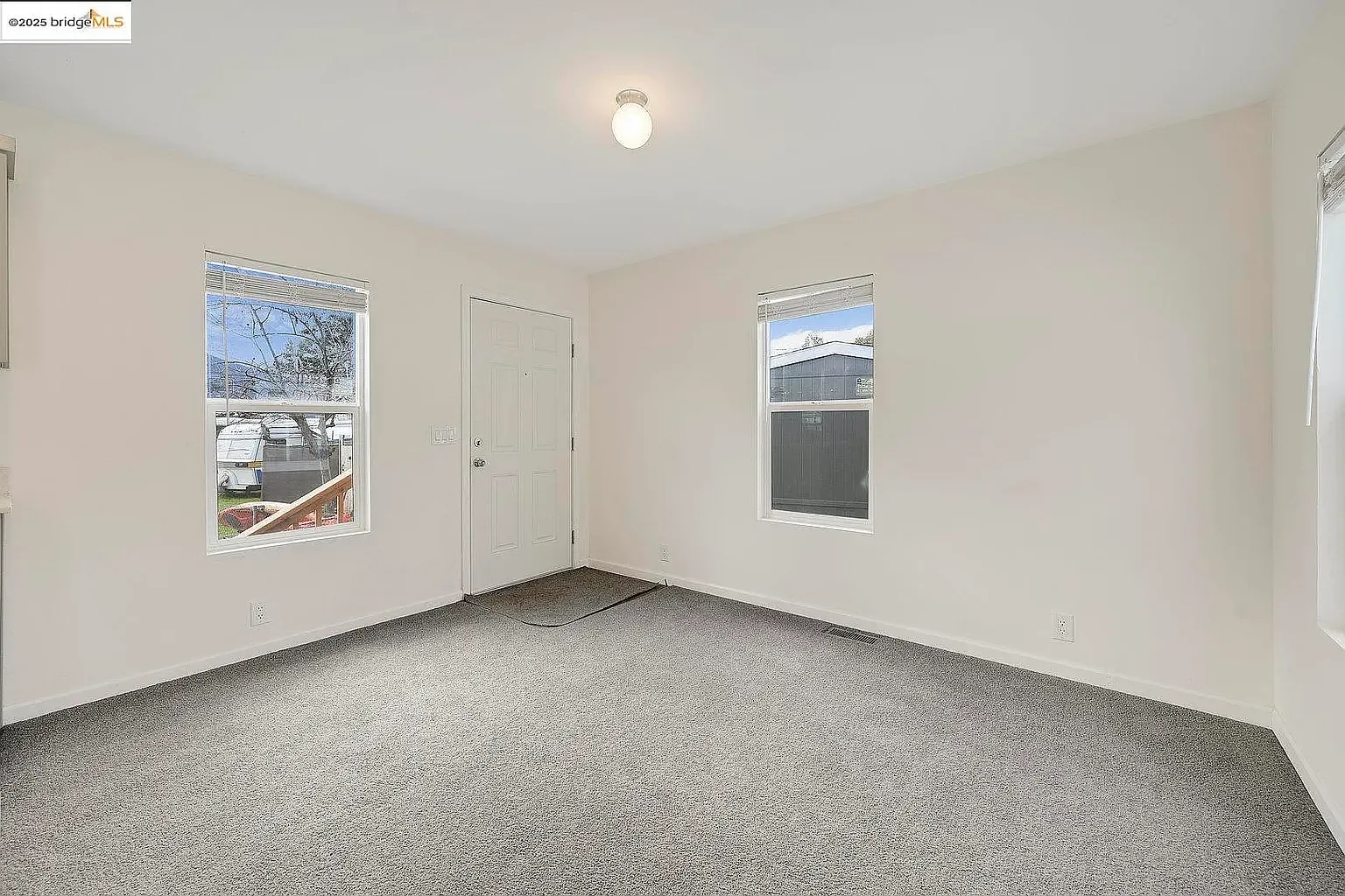 Building Photo - 9510 Harbor Dr