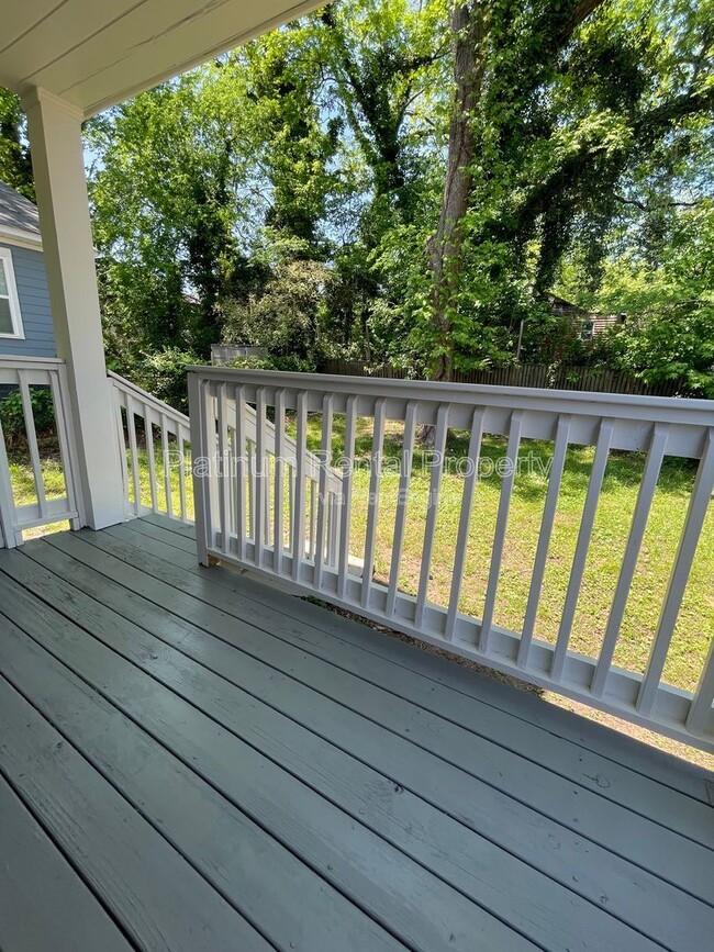 Building Photo - 1135 Coleman St SW