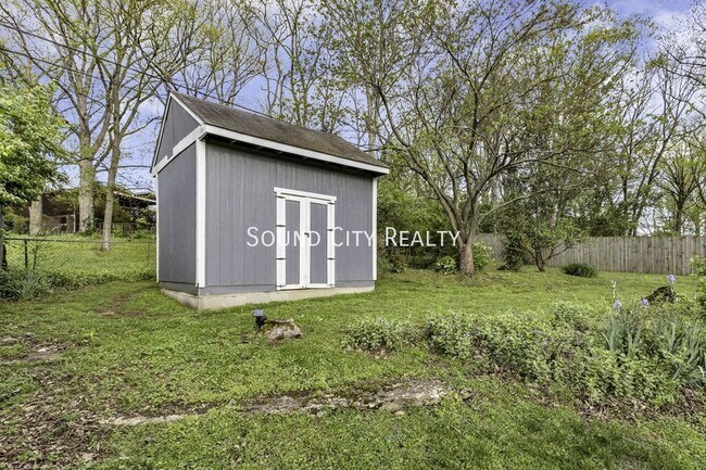 Building Photo - 6232 Henry Ford Dr