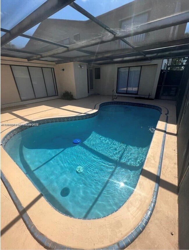 Building Photo - 4300 Landar Dr