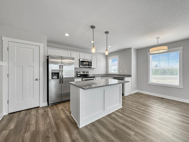 Building Photo - 2633 NW Lois Lane