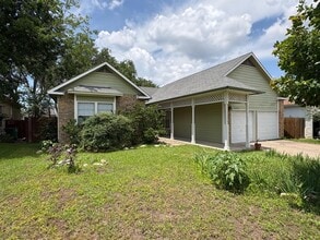 Building Photo - 12604 Hunters Chase Dr