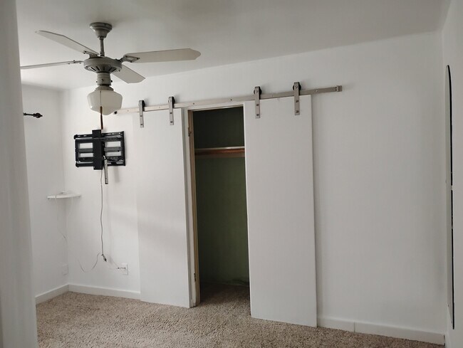Building Photo - 5080 S 4420 W