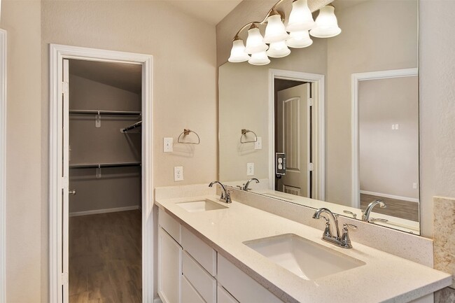 Building Photo - 388 Kendall Crest Dr