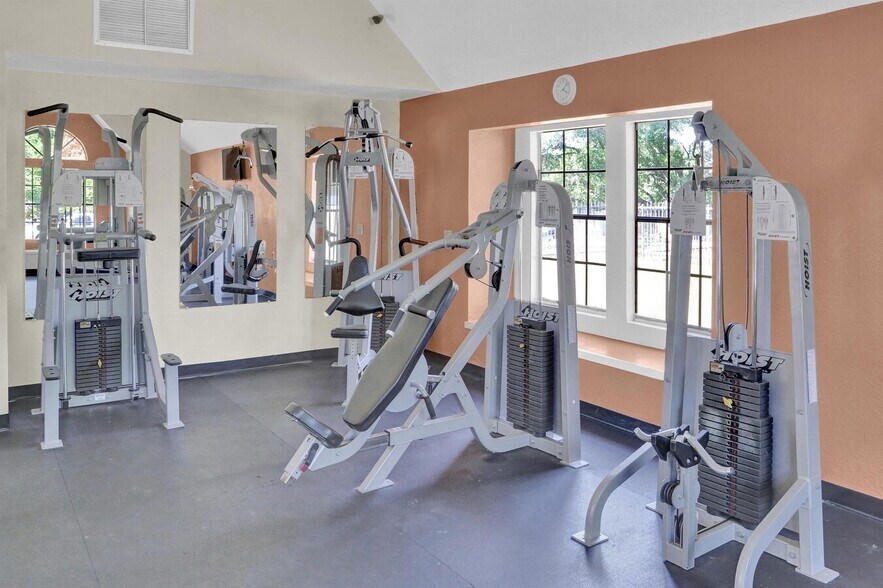 Building Photo - 351 Lone Hill Dr