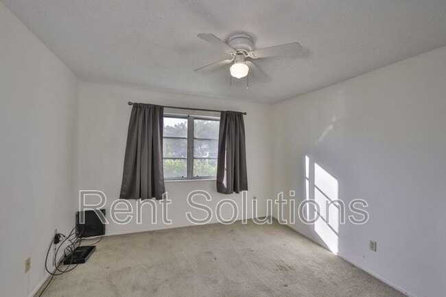 Building Photo - 801 83rd Ave N