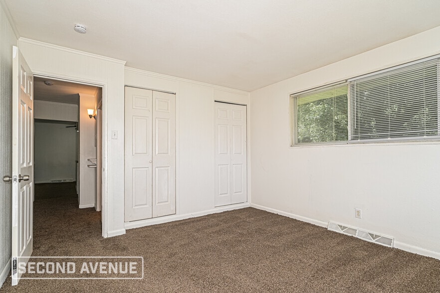 Building Photo - 9743 Edgefield Dr