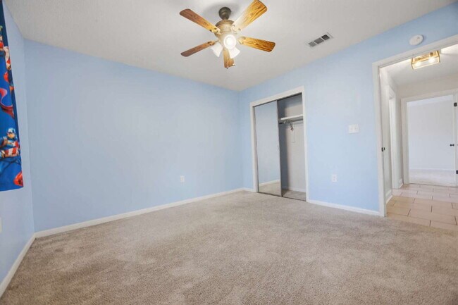 Building Photo - "Charming 4-Bedroom Shalimar Retreat- Power Included With Rent!"