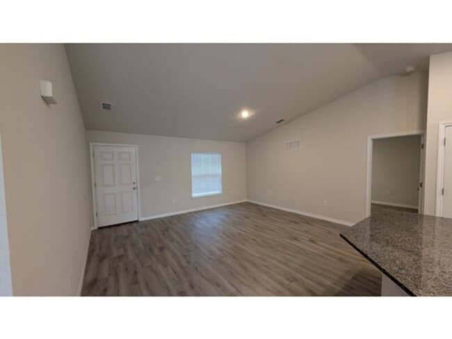 Building Photo - Palm Coast 4 Bedroom Newer House Available...