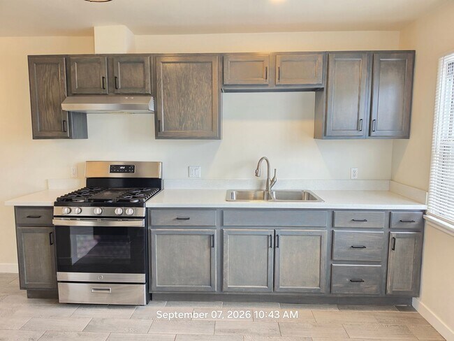 Building Photo - 15069 Nurmi St