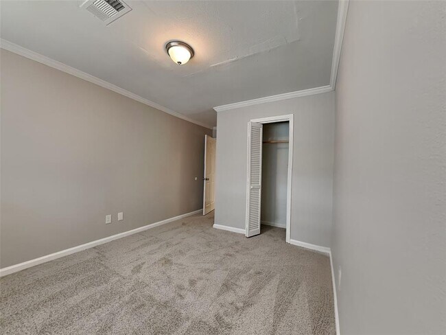 Building Photo - 8127 Twin Hills Dr
