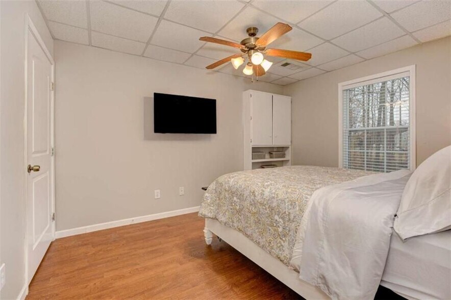 Building Photo - 2535 Hickory Rd