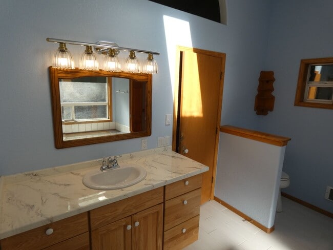 Building Photo - APPLICATION PENDING - *PNW Delight**