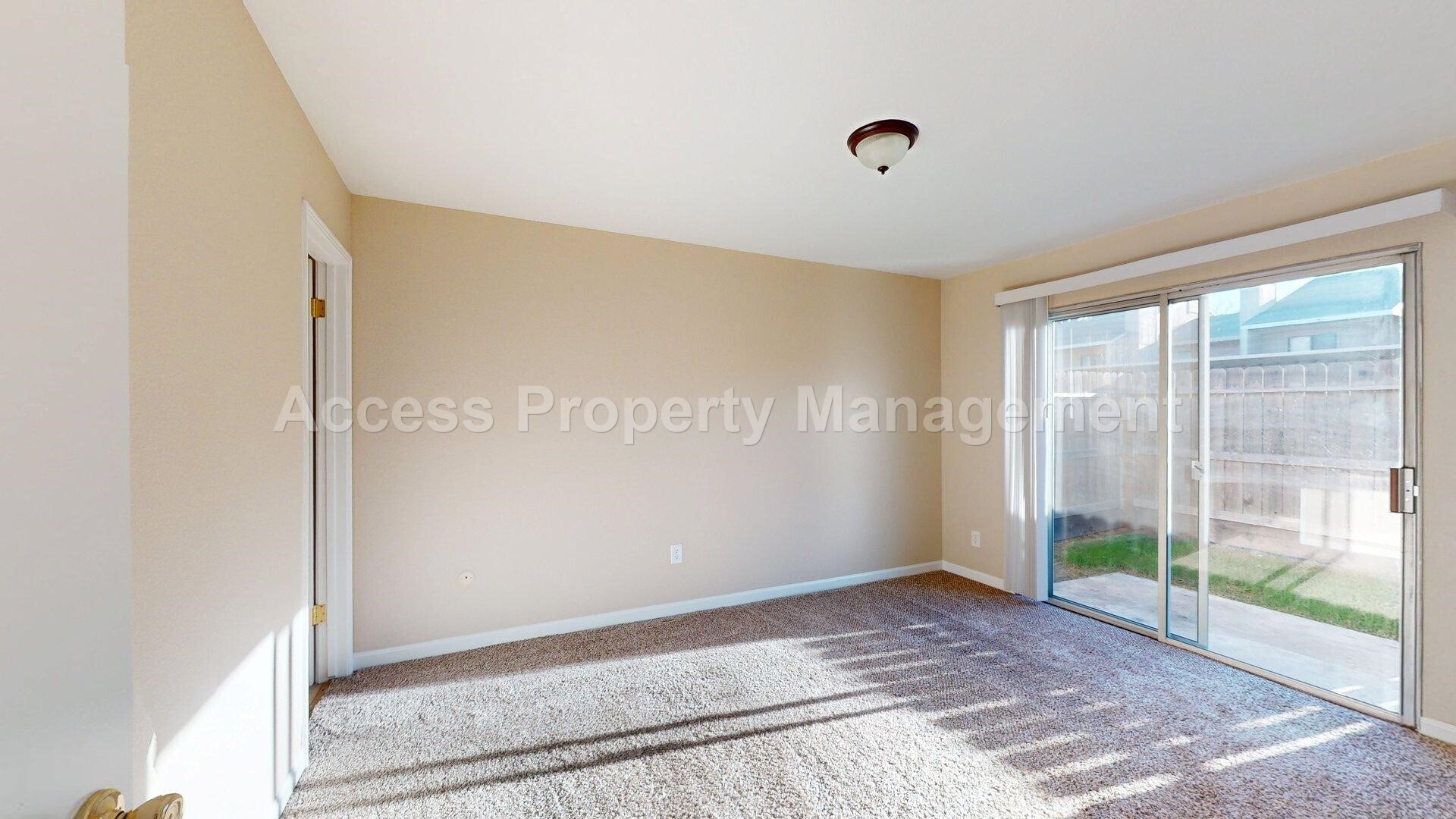 Building Photo - 3603 San Clemente Ave