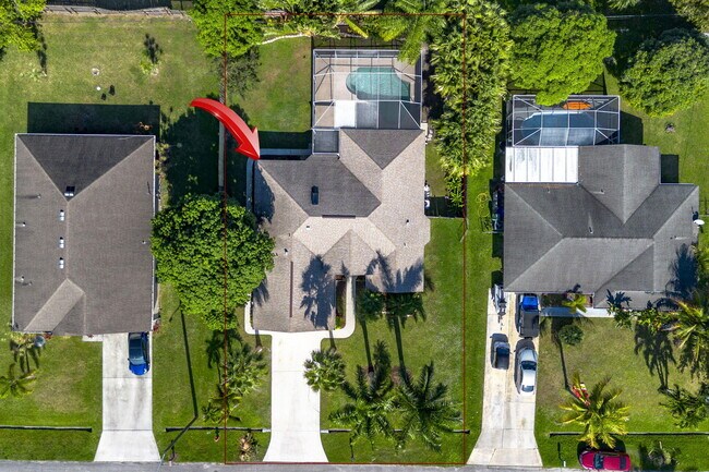 Building Photo - 967 SE Browning Ave