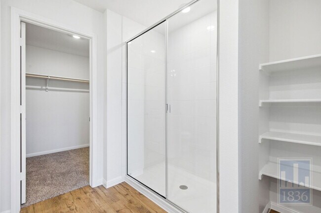 Building Photo - 1932 Marlin Spike Dr