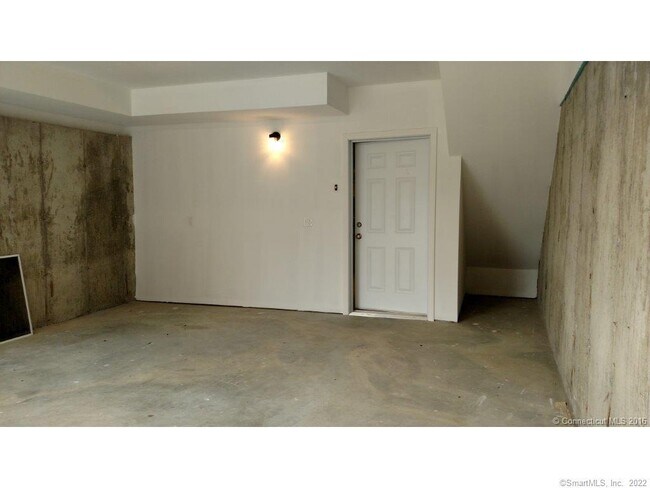 Building Photo - 1 Hamilton St