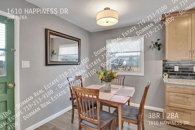 Building Photo - 1610 Happiness Dr