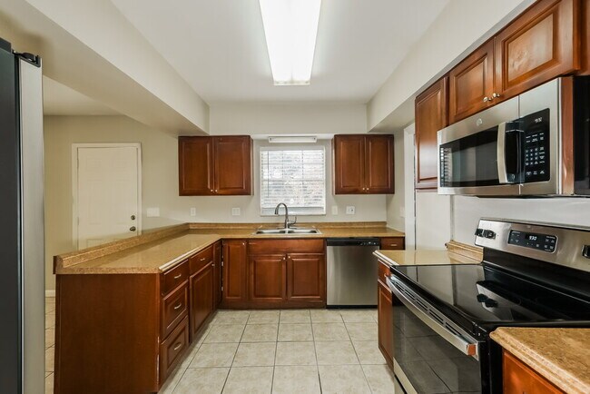 Building Photo - 11213 McMullen Loop