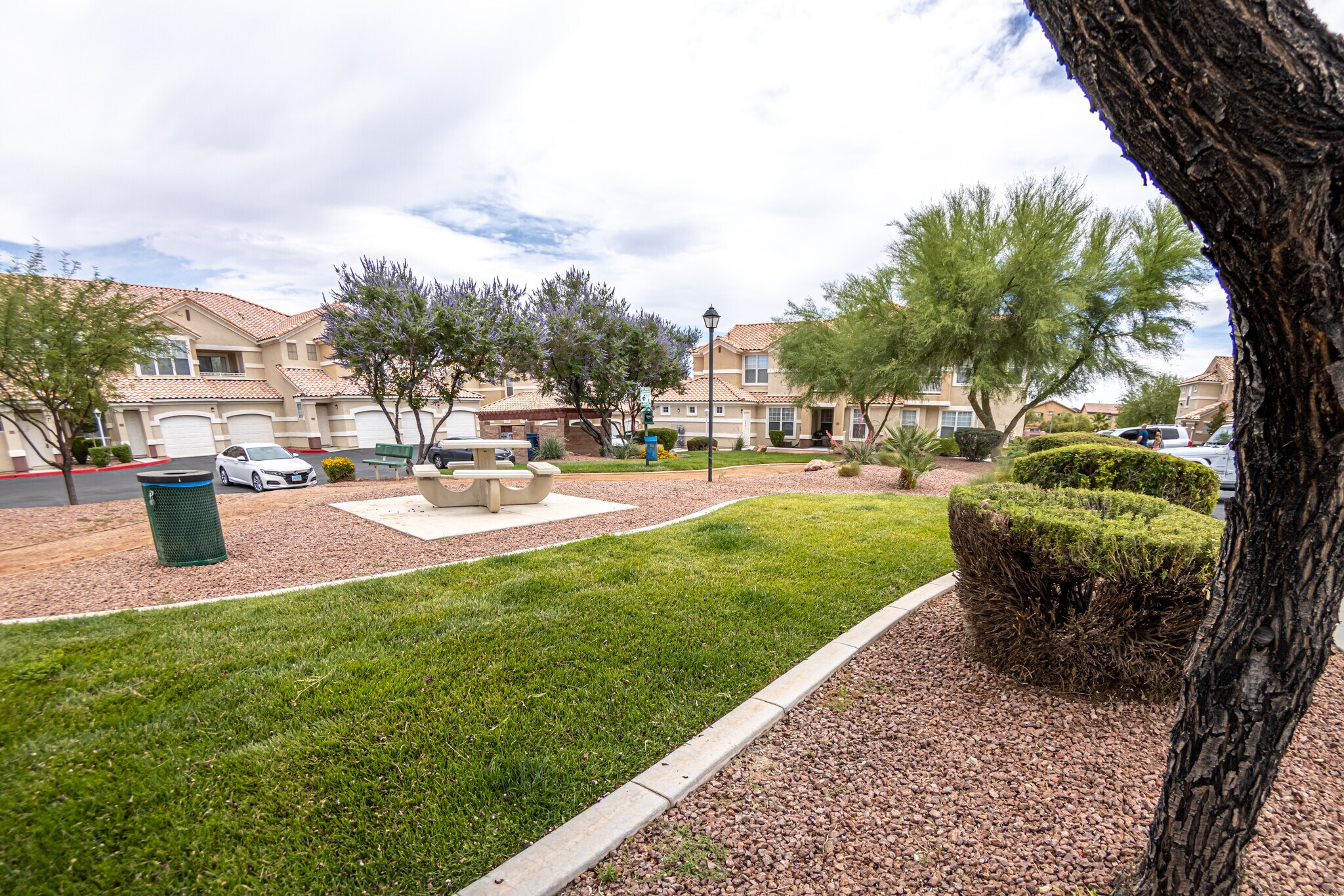 Building Photo - 5855 Valley Dr