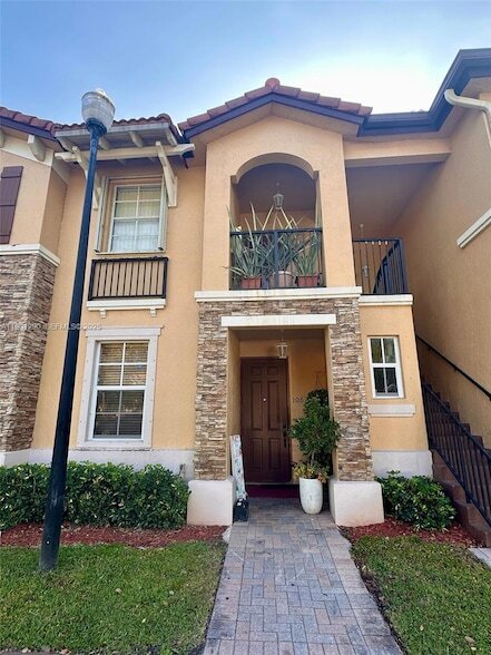 Building Photo - 3390 NE 13th Cir Dr