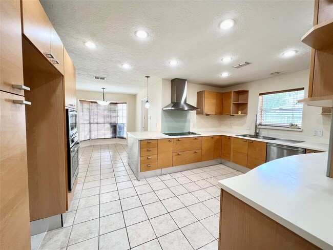 Building Photo - 2634 Williams Grant St