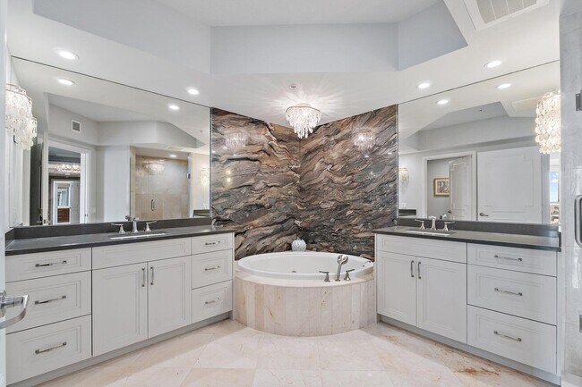 Building Photo - 3620 Gardens 1602b Pky