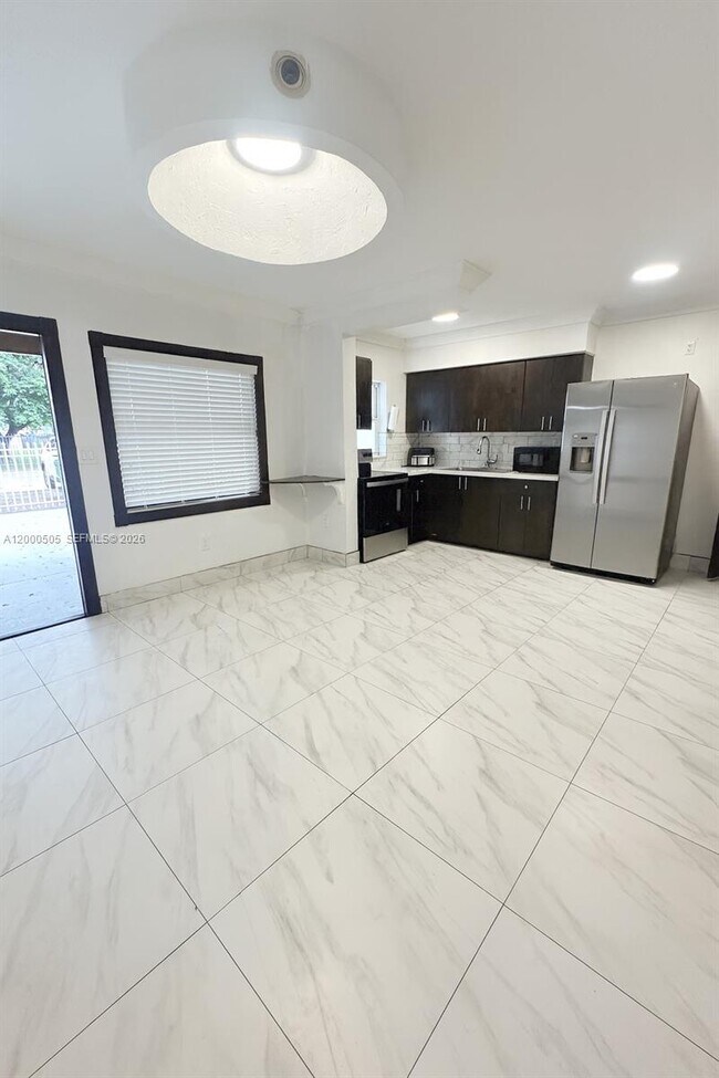 Building Photo - 783 NW 96th St