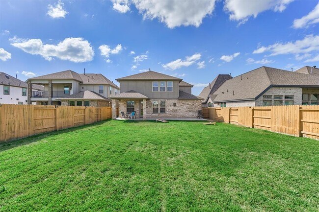 Building Photo - 15846 Weston Ridge Dr