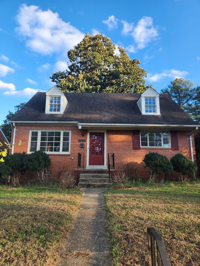 Building Photo - Forest Hill Park Area-Westover Hills