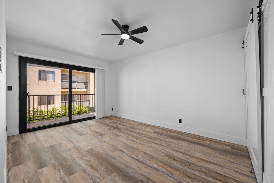 Building Photo - 4209 3rd Ave