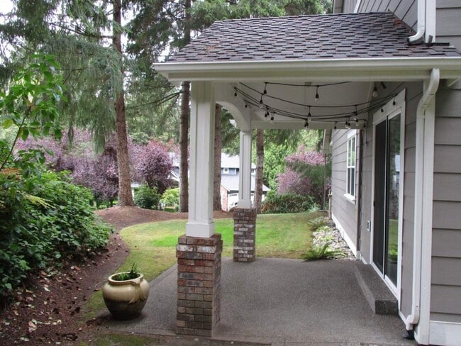 Building Photo - 11611 52nd Ave Ct NW