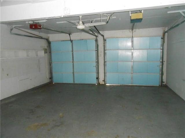 Building Photo - 1133 Valley View Dr