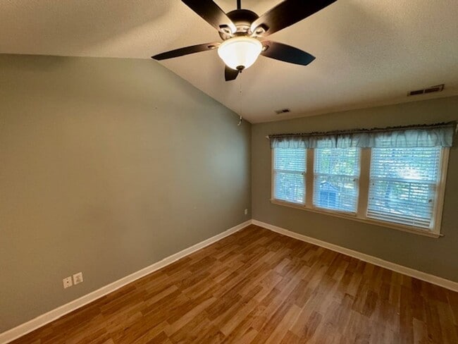 Building Photo - Elegant 2-Story Townhome with Sunroom & Luxury ensuite!