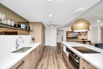 Building Photo - 1300 Lamar St