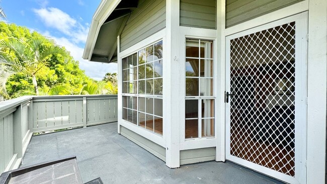 Building Photo - 2 BED/2 BATH/2 PRKG + Washer/Dryer INSIDE ...