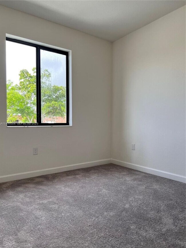 Building Photo - NEW CONSTRUCTION!!!! AMAIZING LOCATION!!!