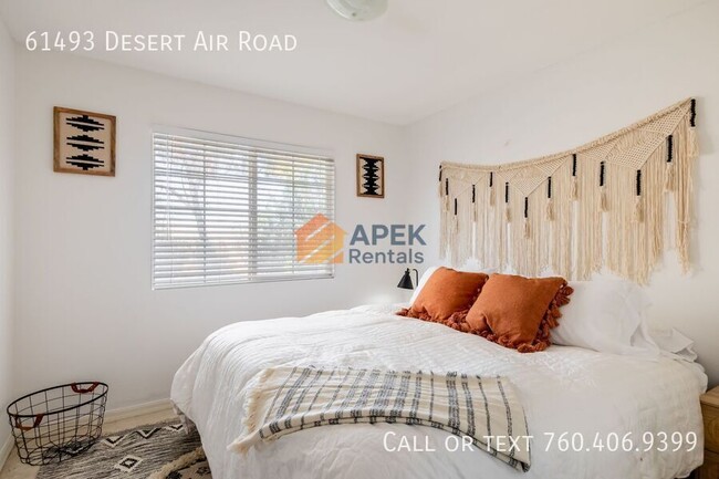 Building Photo - 61493 Desert Air Rd