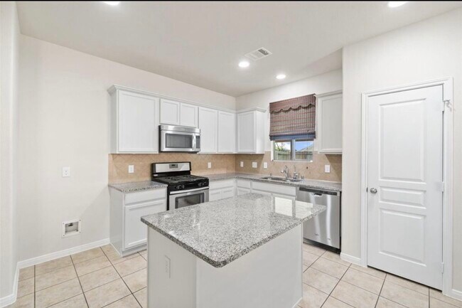 Building Photo - 5711 Water Violet Ln